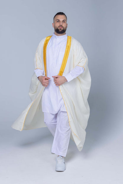 Traditional Arabian Bisht