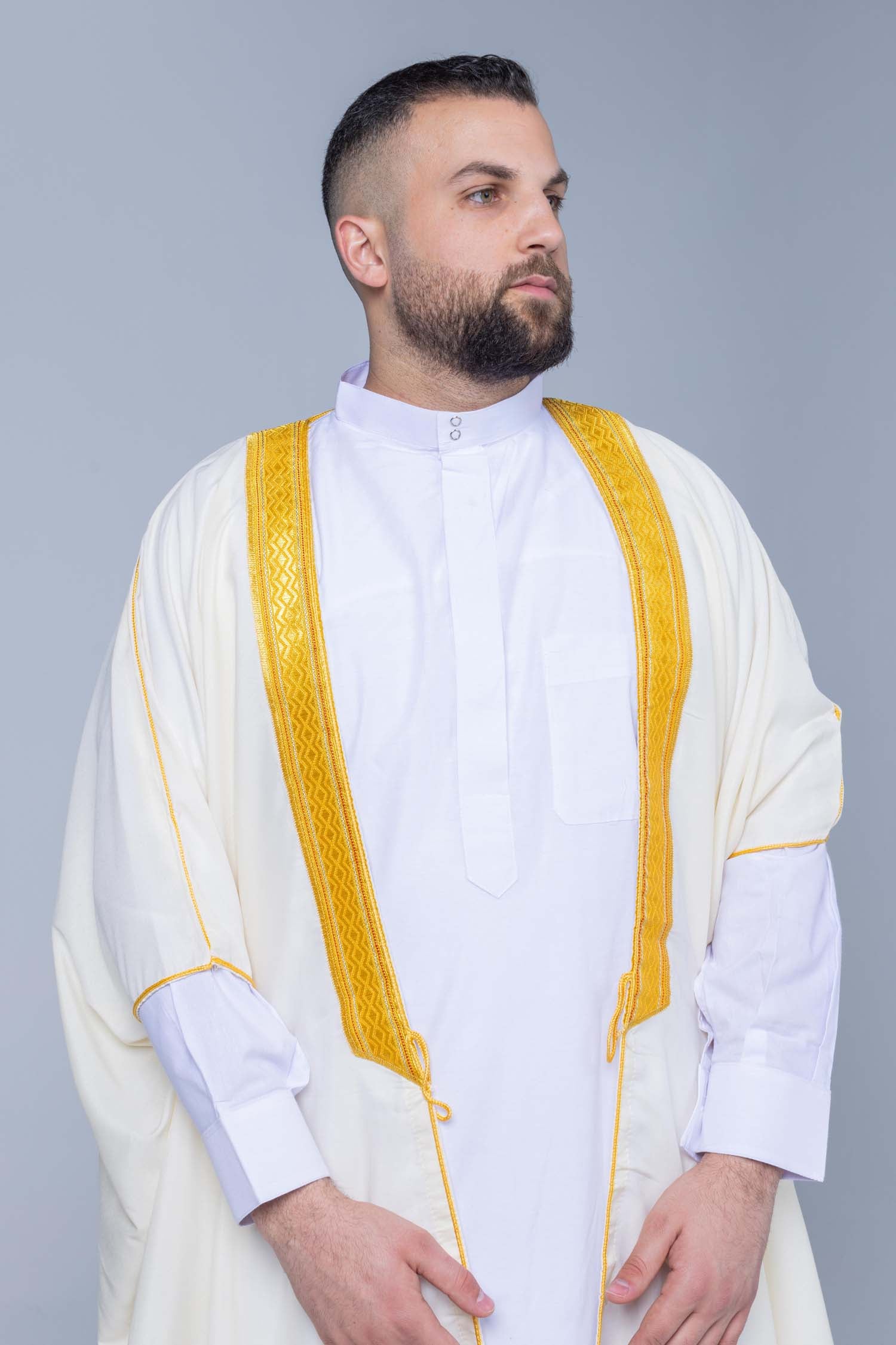Traditional Arabian Bisht