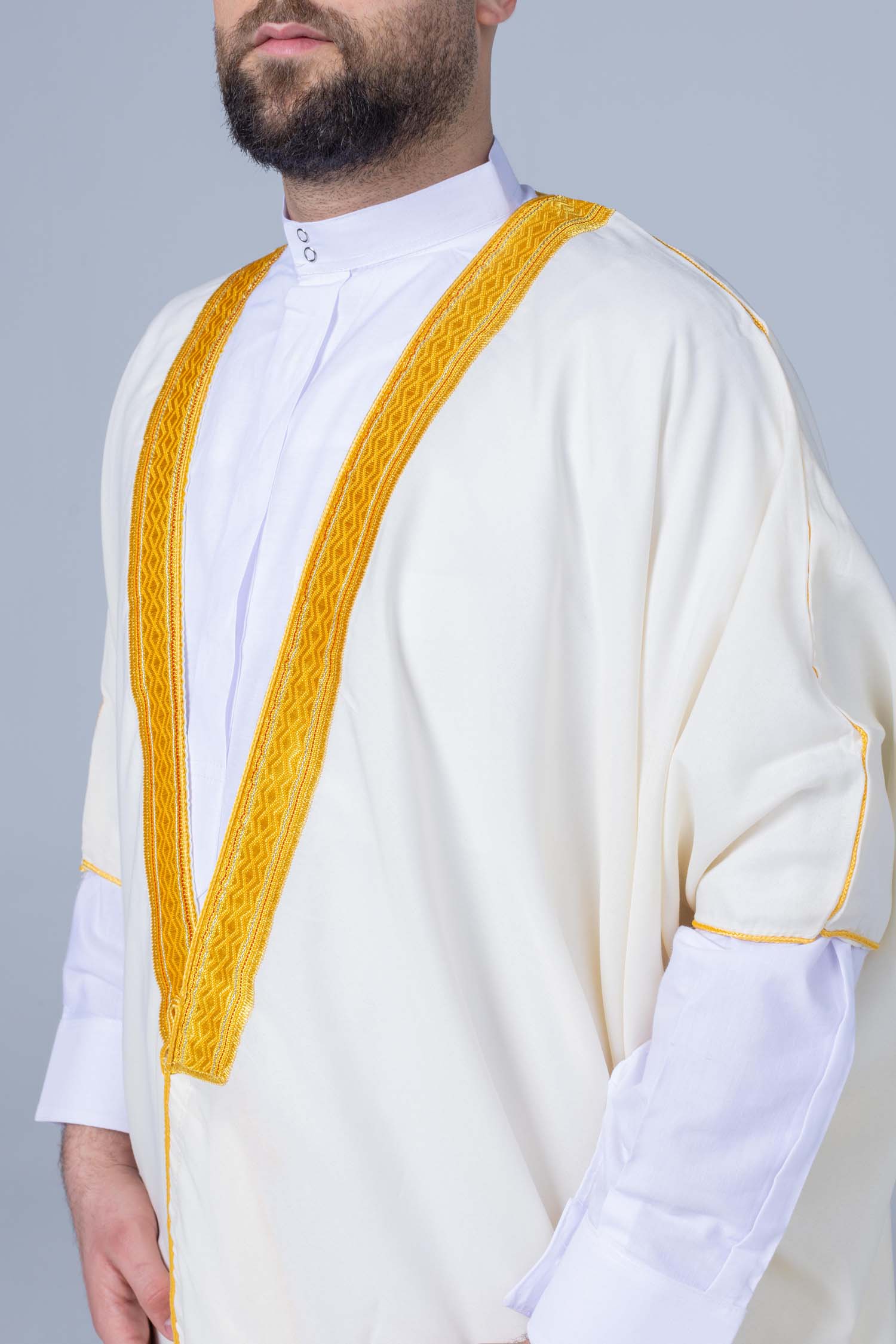 Traditional Arabian Bisht